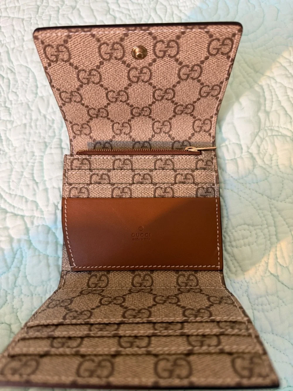 Gucci Brown Leather Compact Wallet with White Stitching - Picture 8 of 12